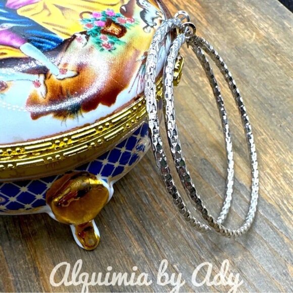 Silver mother of pearl mini hoops - Picture 1 of 1